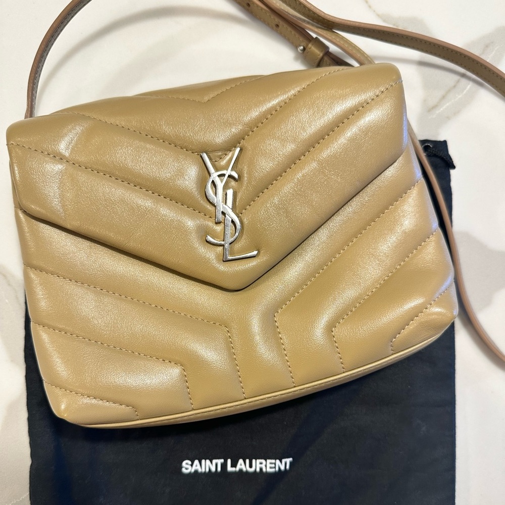 SAINT LAURENT Loulou quilted leather shoulder bag